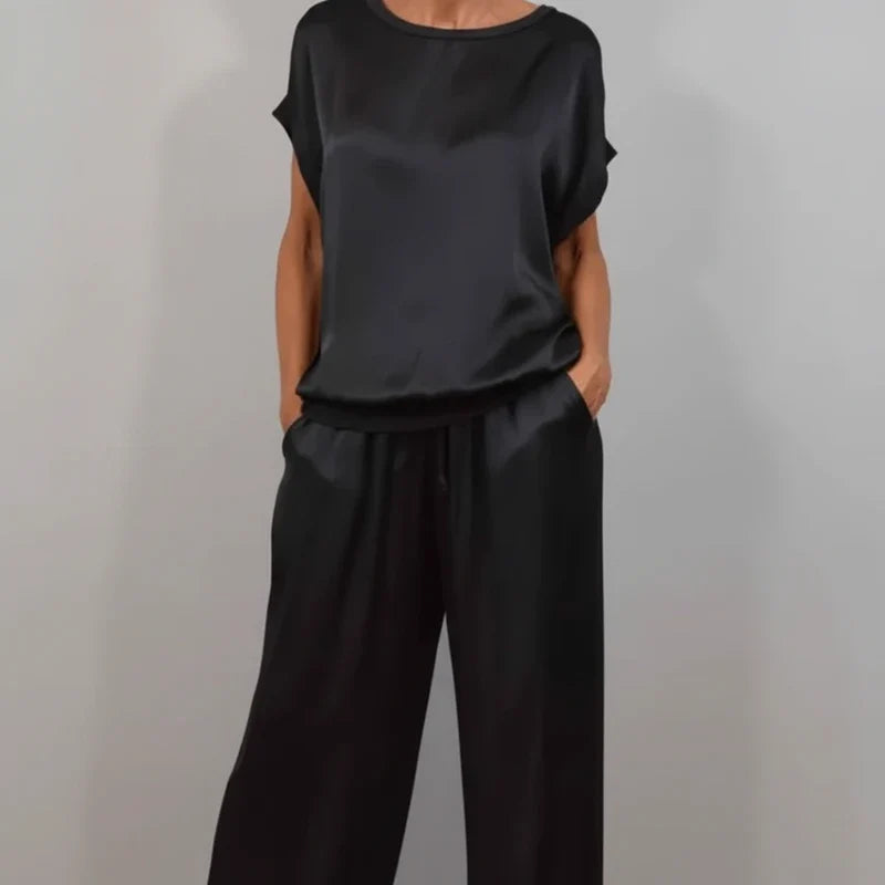 Women's Relaxed Fit Two Piece Set