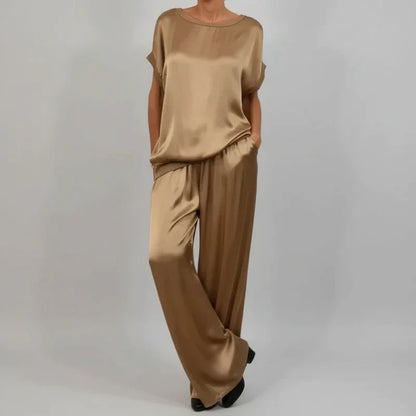 Women's Relaxed Fit Two Piece Set