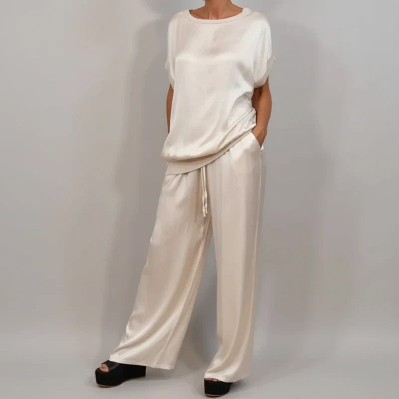 Women's Relaxed Fit Two Piece Set - Vonnera
