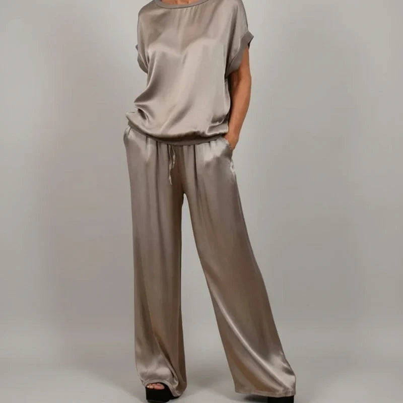 Women's Relaxed Fit Two Piece Set