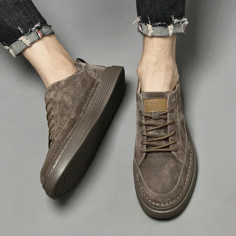 Men's Casual Lace Up Sneakers Contrast Sole Brown
