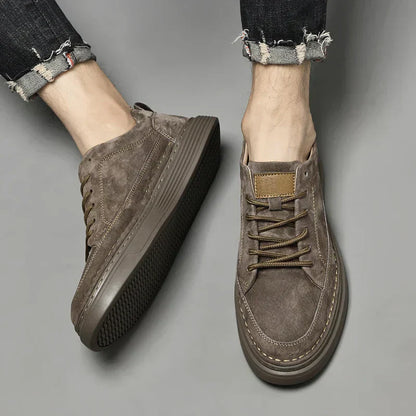 Men's Casual Lace Up Sneakers Contrast Sole Brown