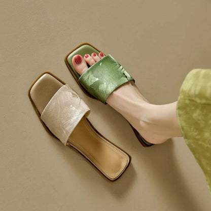 Women's Floral Embossed Square Toe Sandals - Vonnera