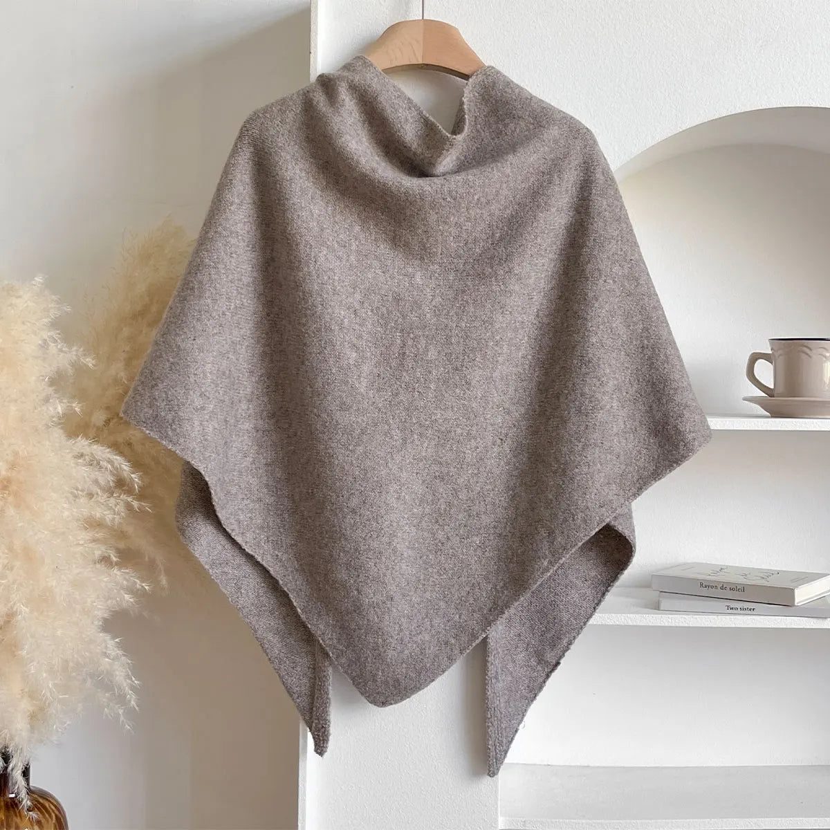Women's Wide Shoulder Scarf