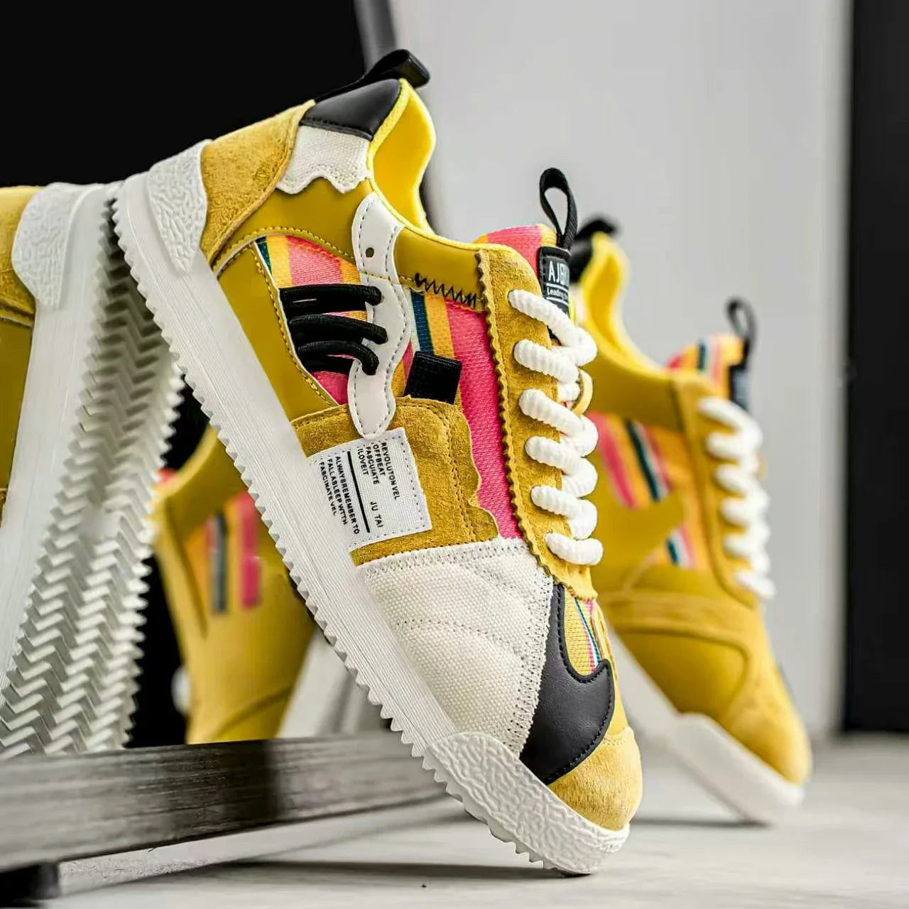 Novaro Men's Utility Sneakers - Vonnera