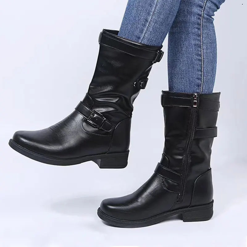 Women's Flat Boots Buckle Strap - Vonnera
