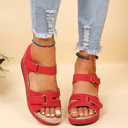 Calyna | Sandals