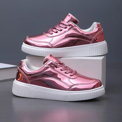 Women's Poppy Sneaker - Vonnera