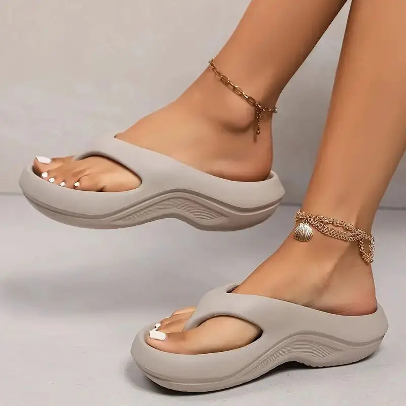 Women's Cushioned Flip Flops - Vonnera