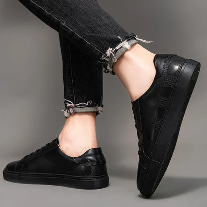 Men's Lace-Up Sneakers Comfortable Low- Black
