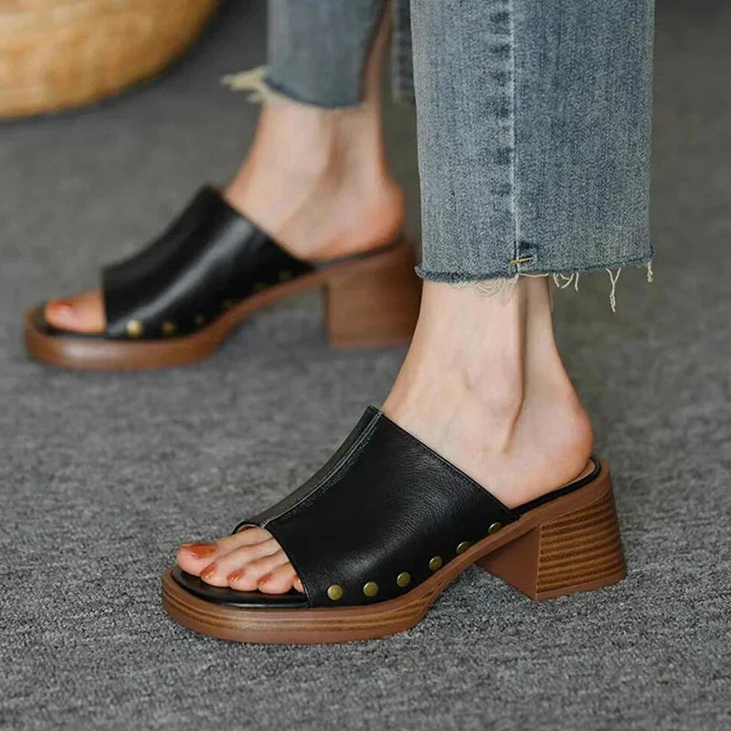 Women's Flat Sandals - Vonnera