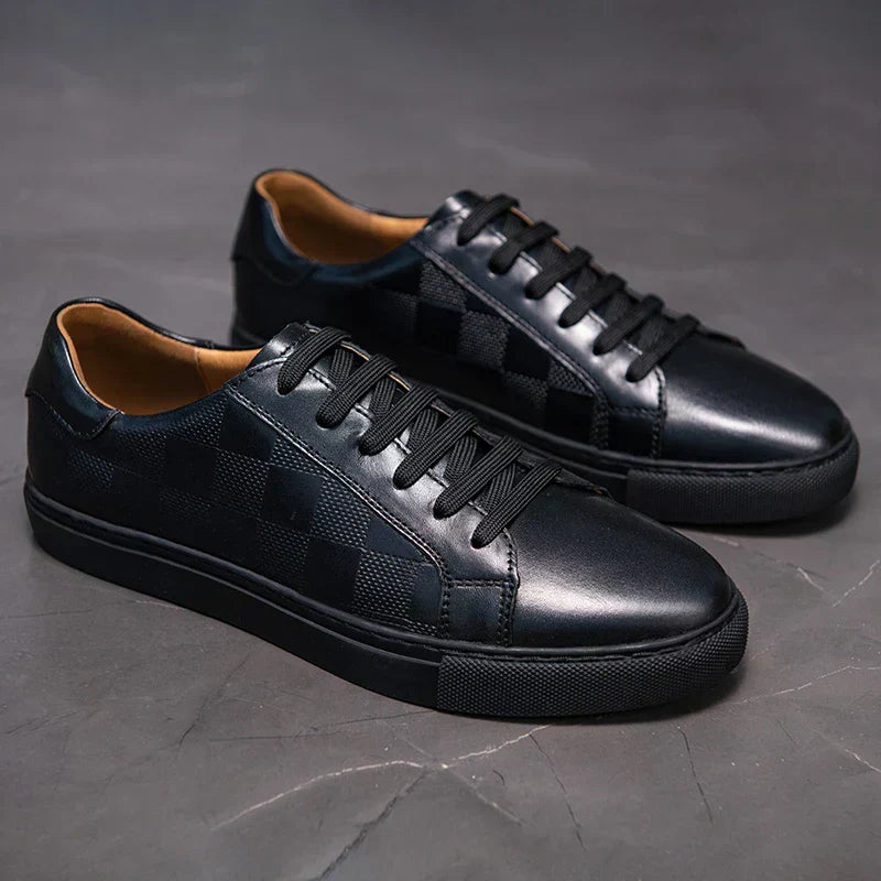 Men's Lace-Up Sneakers Comfortable Low- Black