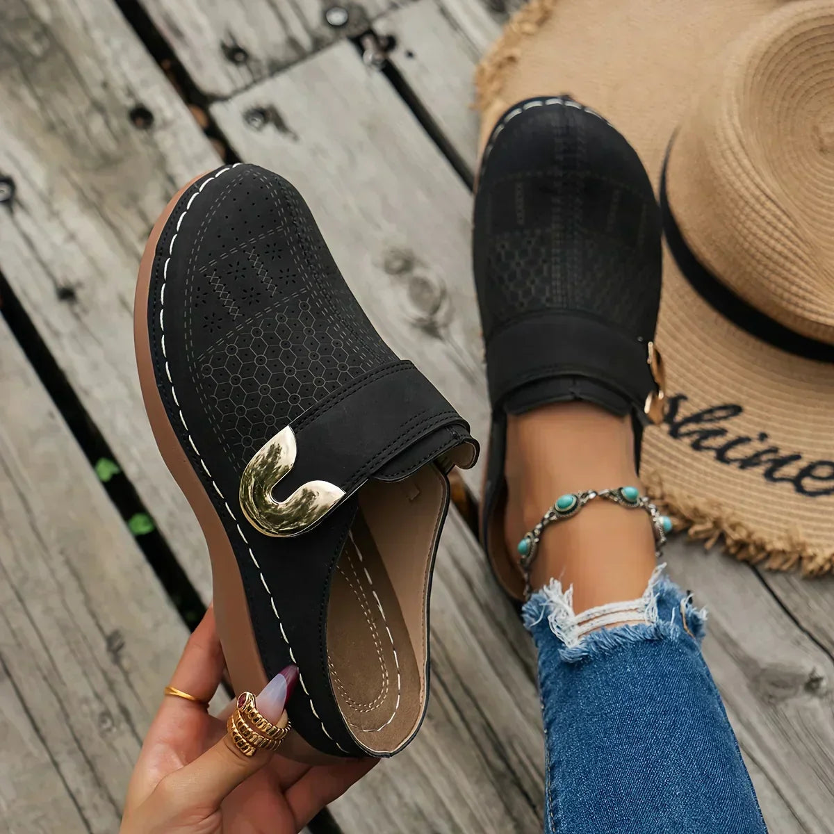Women's Adjustable Wedge Sandals - Vonnera