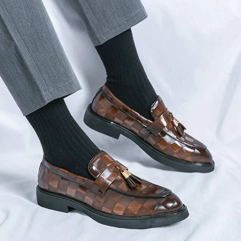 Men's Embossed Leather Tassel Loafers Classic Brown - Vonnera