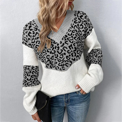 Women's V Neck Patterned Sweater - Vonnera