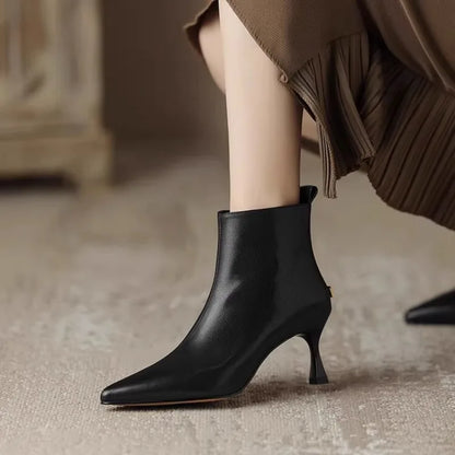 Women's Kitten Boots - Vonnera
