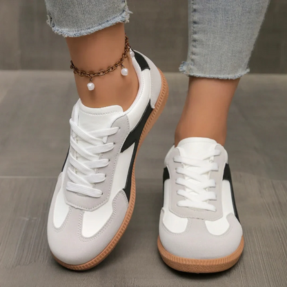 Women's Low Cut Sneakers - Vonnera