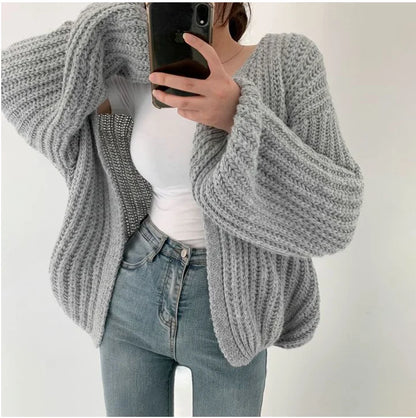 Women's Chunky Knit Cardigan - Vonnera