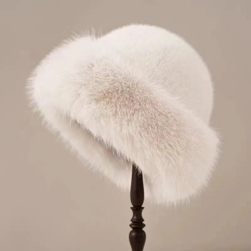 Suzanne Women's Fluffy Knit Hat