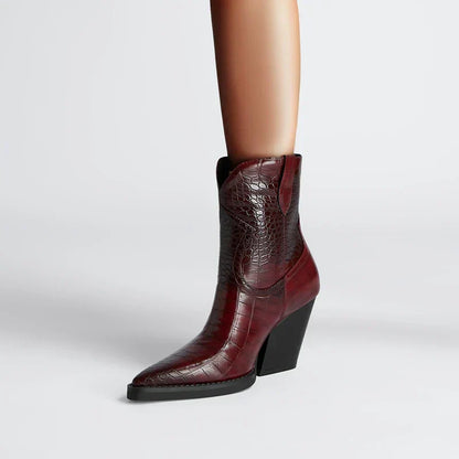 Women's Block Heel Pointed Toe Boots - Vonnera