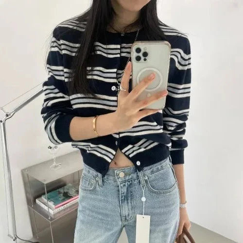 Portella Women's Striped Cardigan Sweater - Vonnera