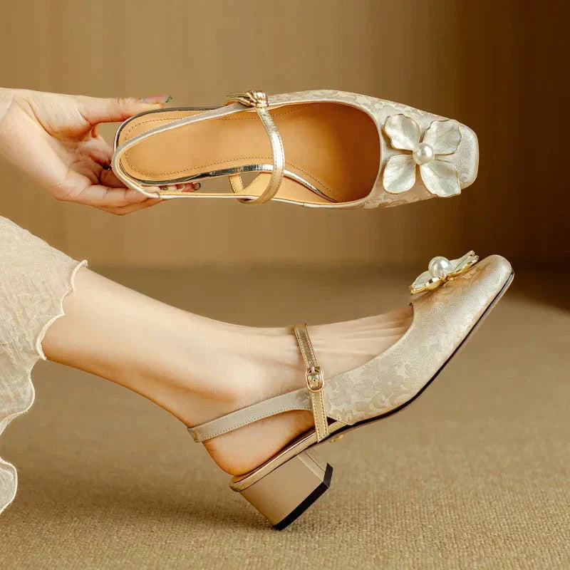 Women's Floral Pumps Block Heel Jacquard Strap - Vonnera