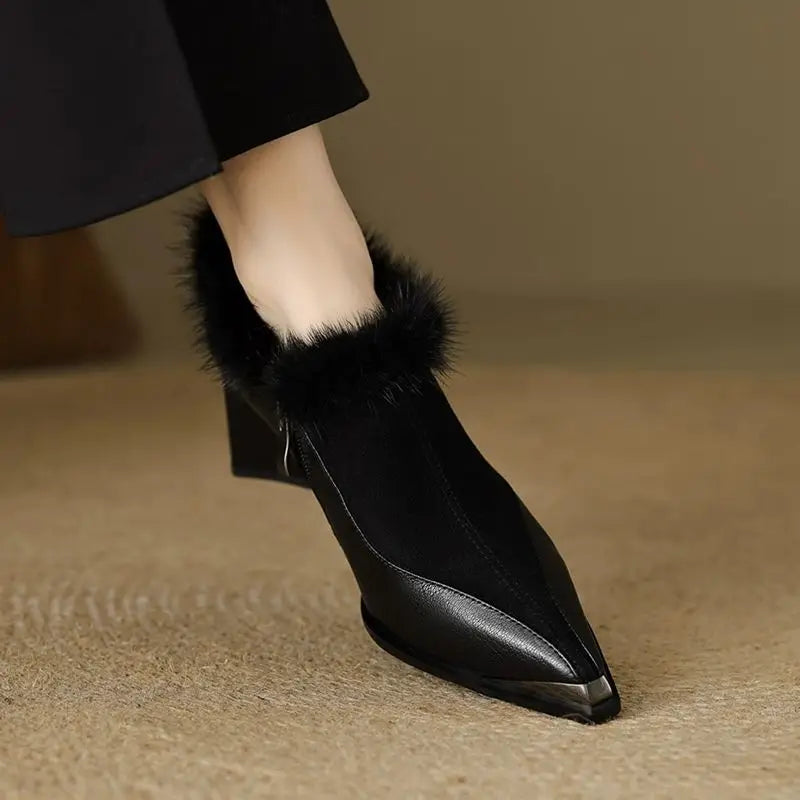 Women's Furry Boot - Vonnera