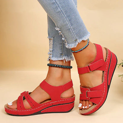 Calyna | Sandals