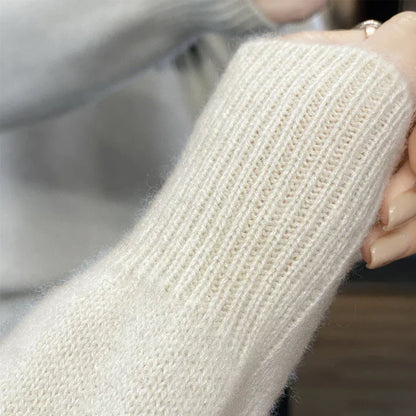 Women's Geometric Sweater Contrasting Design
