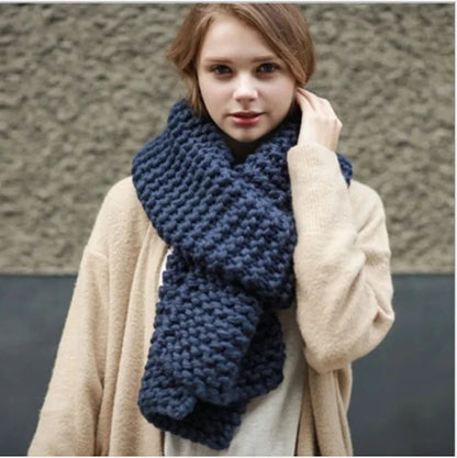 Merina Women's Chunky Knit Wool Scarf - Vonnera