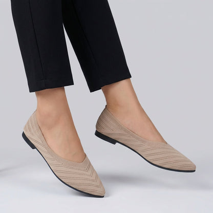 Women's Textured Knit Slip-On Flats Pointed Toe Black - Vonnera