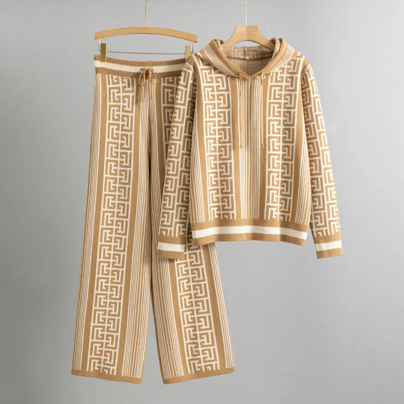 Women's Cozy Hoodie And Pants Set - Vonnera