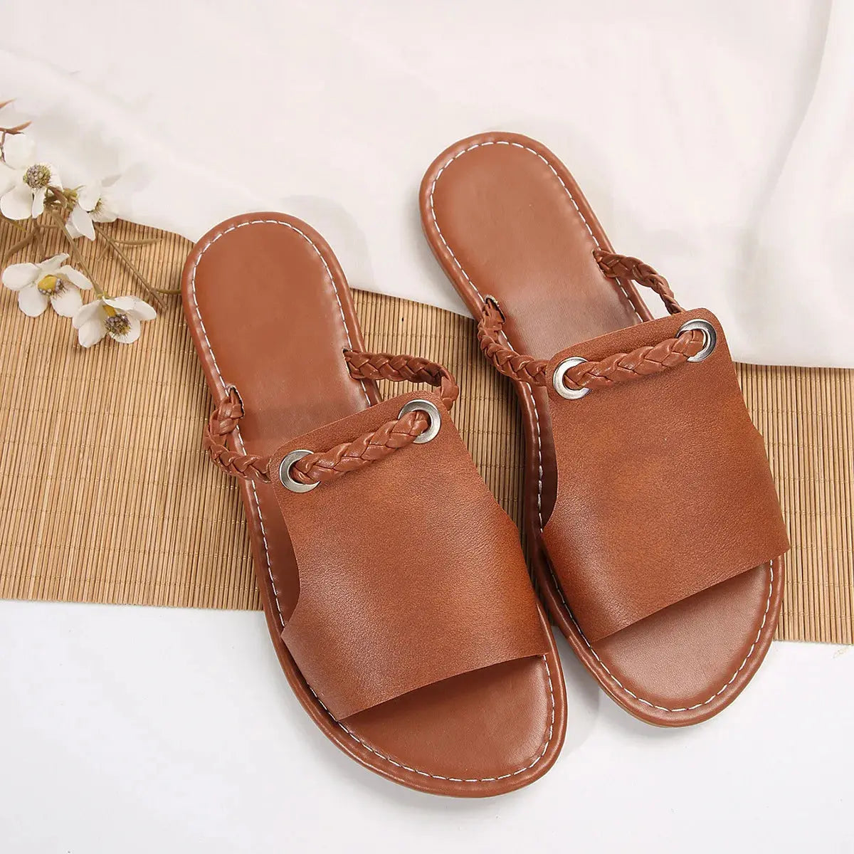 Square Toe Flat Sandals for Women – Stylish & Comfortable Summer Footwear