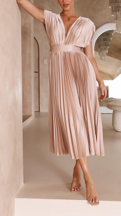 Elegant Pleated Maxi Dress - Stylish & Comfortable