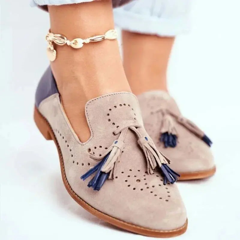 Women's Two-Tone Loafers Comfortable Tassel Detail - Vonnera