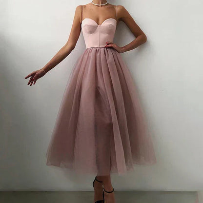 Elegant Long Evening Dress with Flowing Silhouette