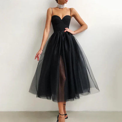Elegant Long Evening Dress with Flowing Silhouette