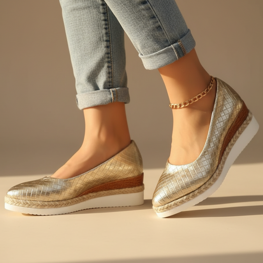 Women's Pointed Toe Wedge Slip On Flats - Vonnera