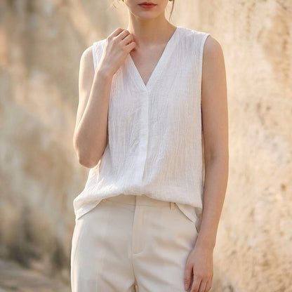 Women's V-Neck Sleeveless Crinkle Texture