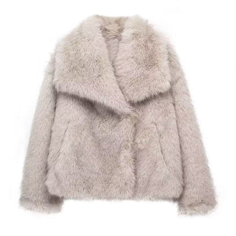 Isla Women's Oversized Faux Fur Coat Relaxed Fit Hip Length - Vonnera