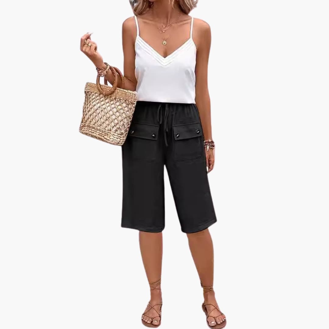 Women's Elastic Waist Casual Shorts Patch Pockets