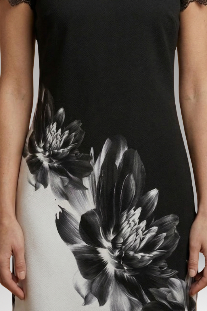 Women's Elegant Dress Detailed Timeless Design