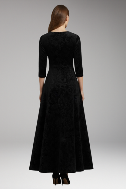 Women's Velvet Flared Dress Figure-Flattering Cut