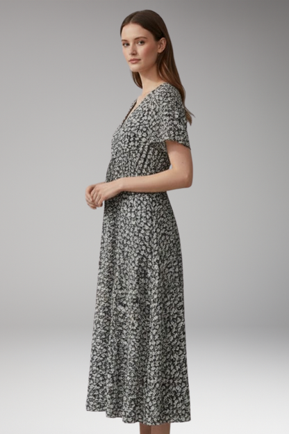 Women's Floral Dress Flowing Silhouette