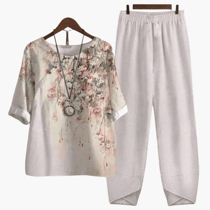 Women's Floral Two Piece Summer Set Short Sleeve Straight Pants