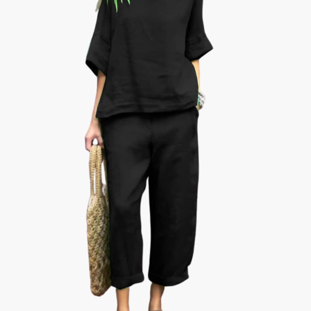 Women's Two Piece Short Sleeve Set Round Neck Elastic Pants