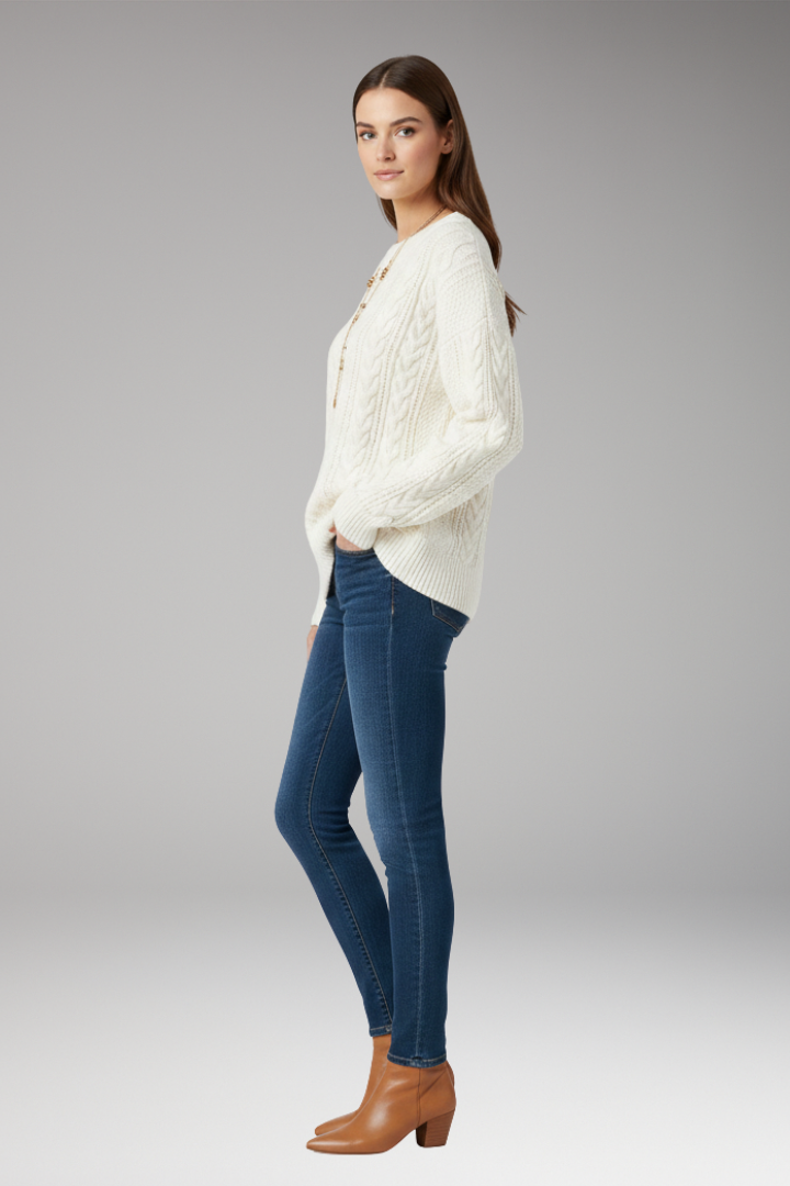 Women's Crew Neck Cable Sweater