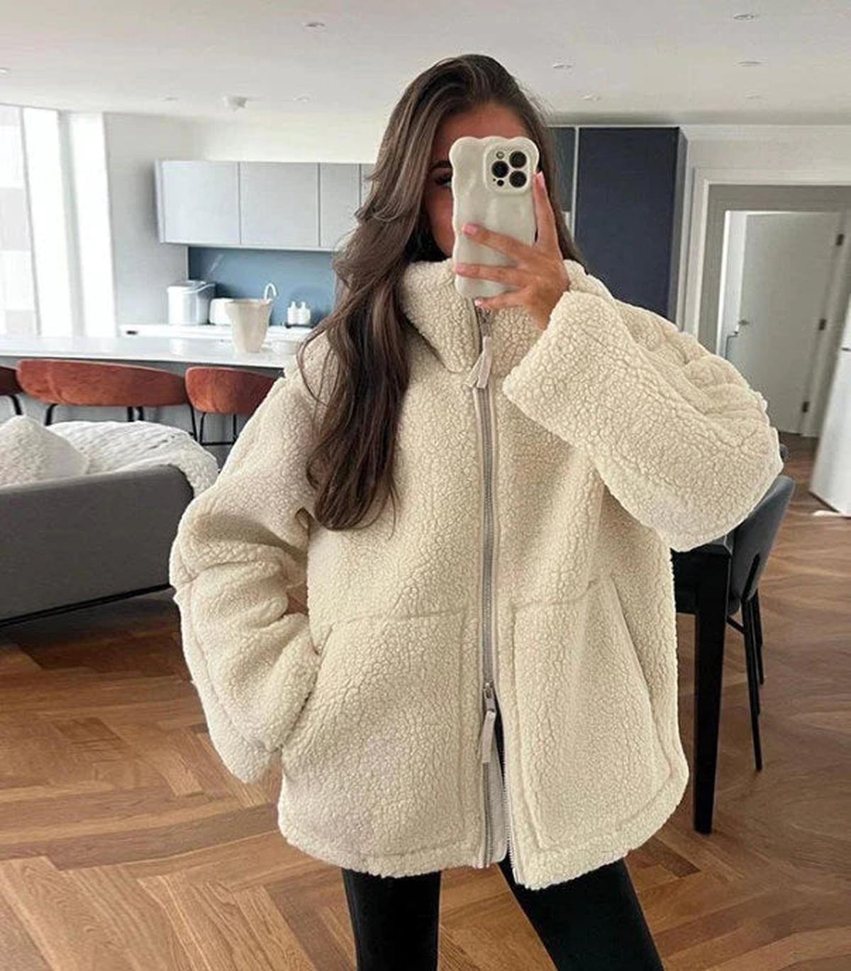 Women's Wool Oversized Jacket - Vonnera