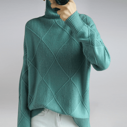 Women's Diamond Knit Sweater Textured Pattern