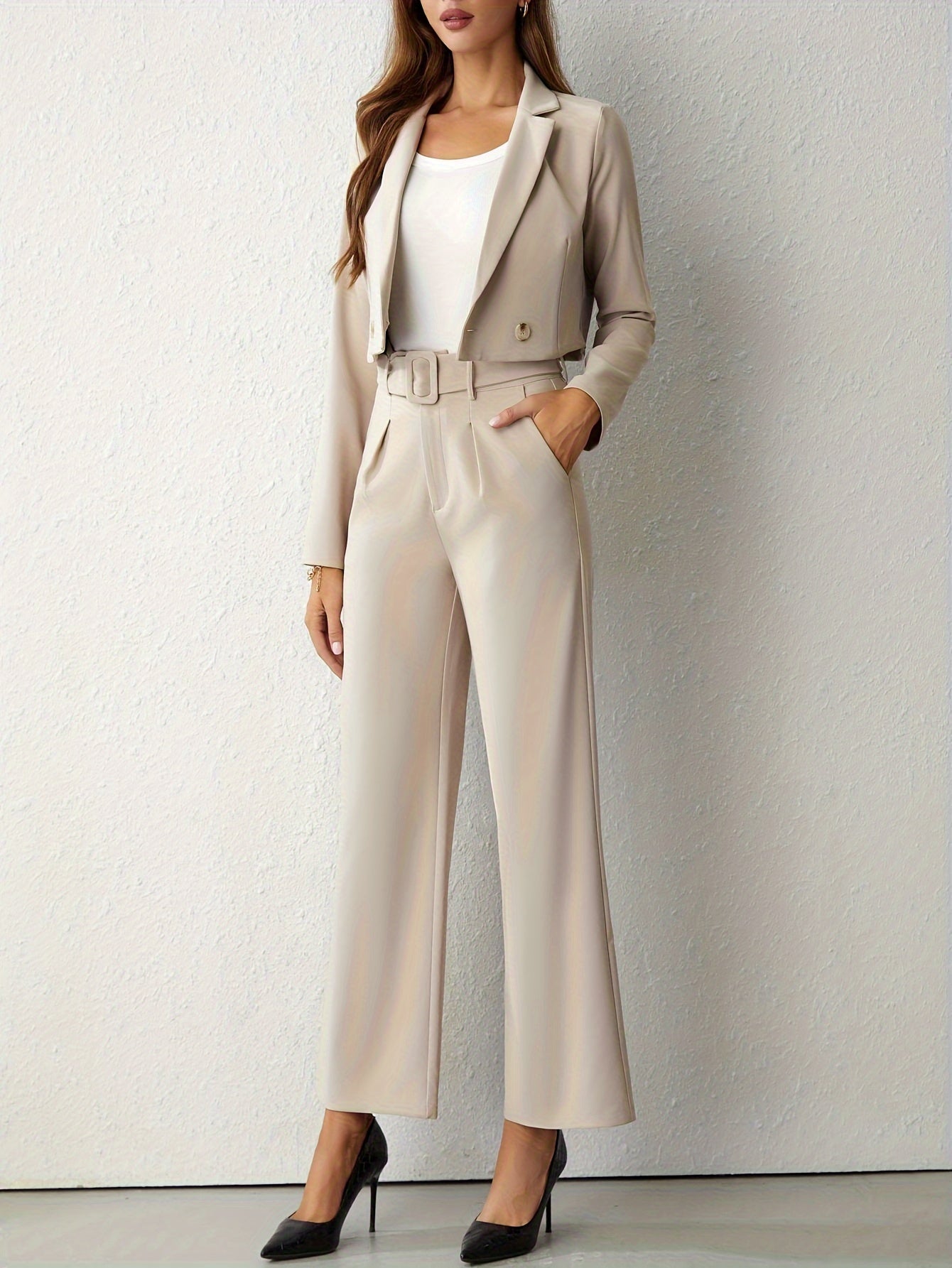 Women's Two-Piece Cropped Suit Set - Vonnera